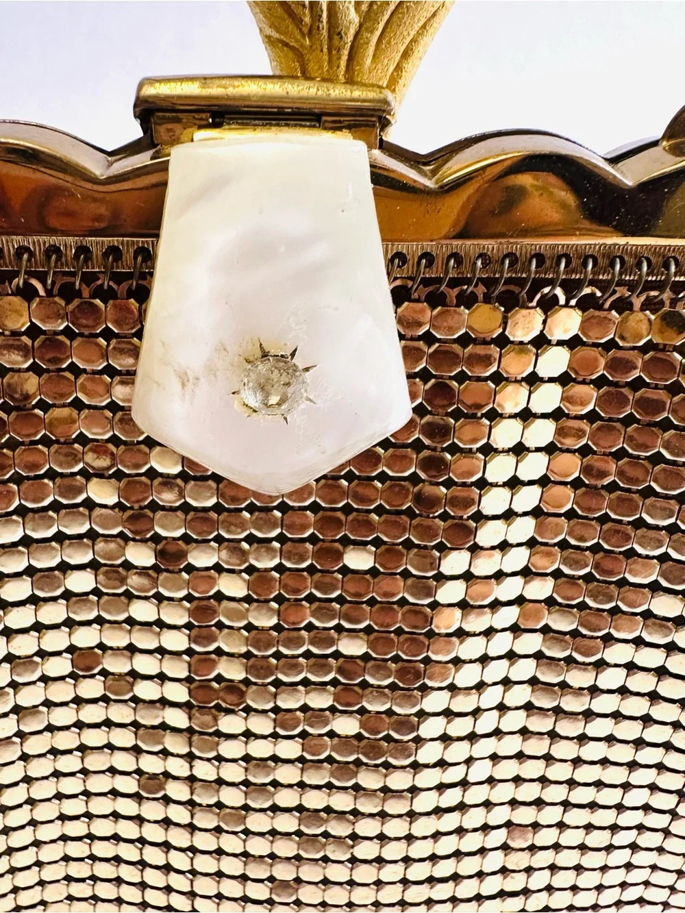 Vintage 1950s Whiting & Davis Gold Mesh Purse #2962 Pearlescent Clasp USA AS IS